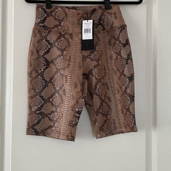 KENDALL and KYLIE Women's Snake Print high waisted Bike Shorts Size small - Picture 8 of 11